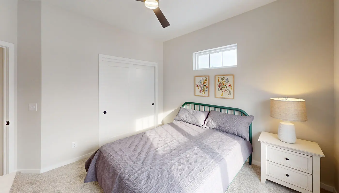 The Auburn at Redford Hills, Bedroom